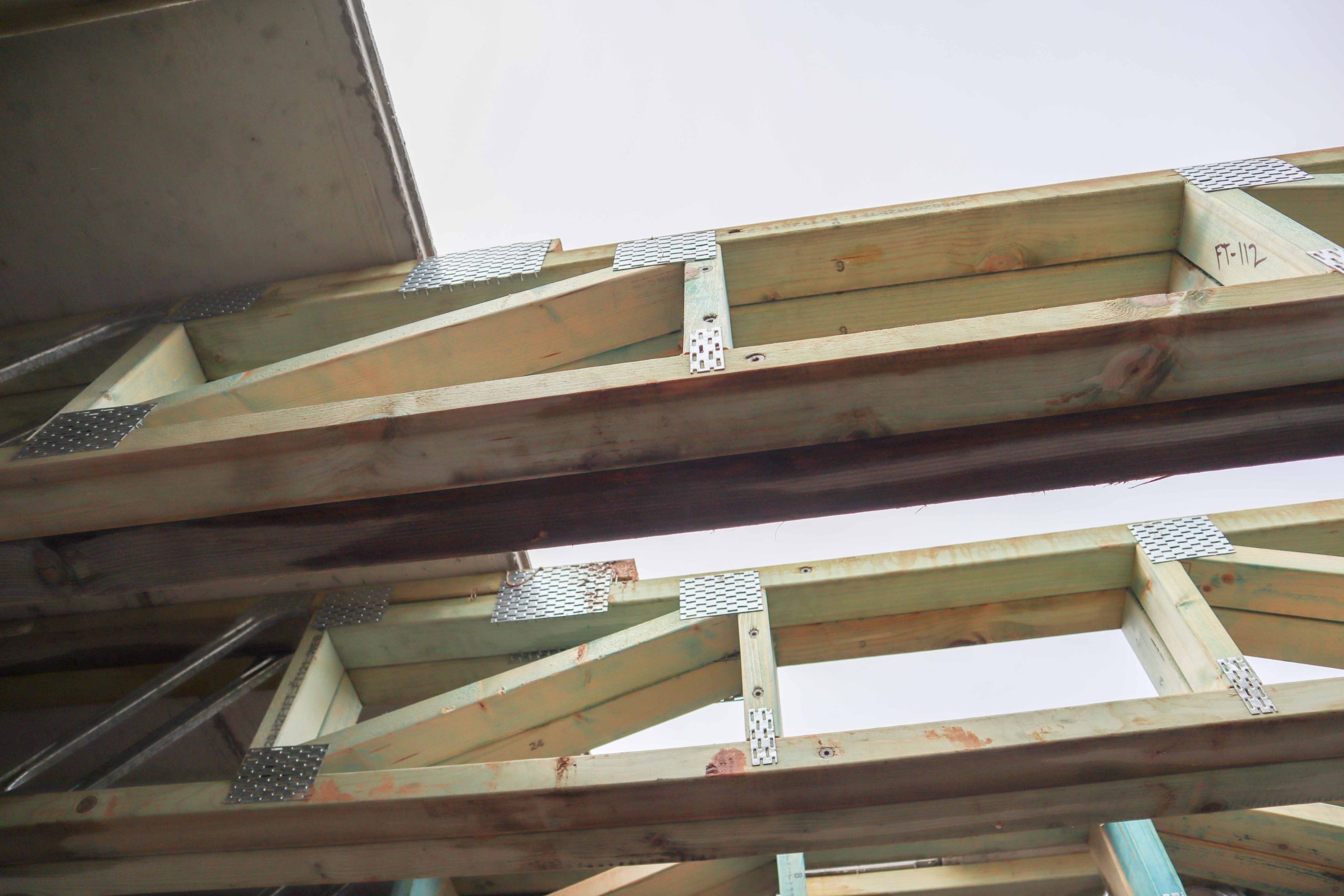 Floor Trusses Set Down (3)